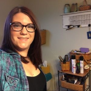 Meet your Posher, Andrea